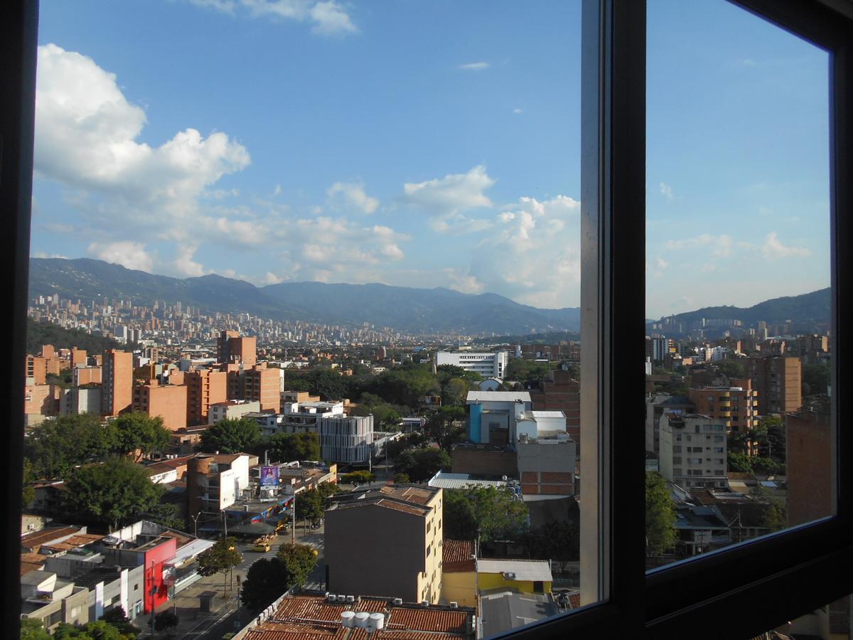 San Peter Suites Medellin Ngoại thất bức ảnh
